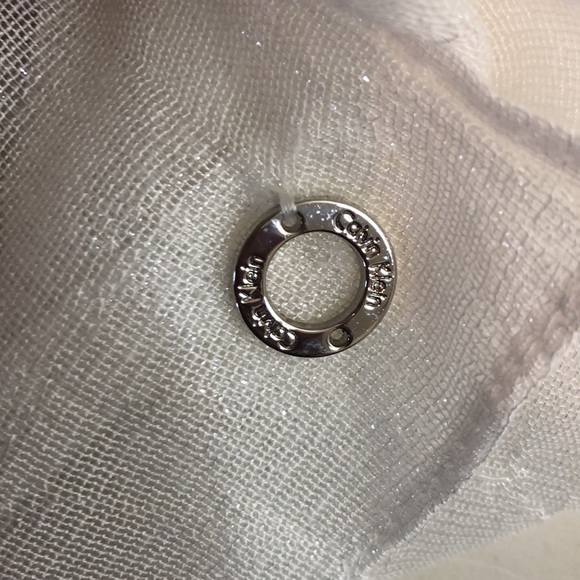 Calvin Klein white scarf - Picture 6 of 6